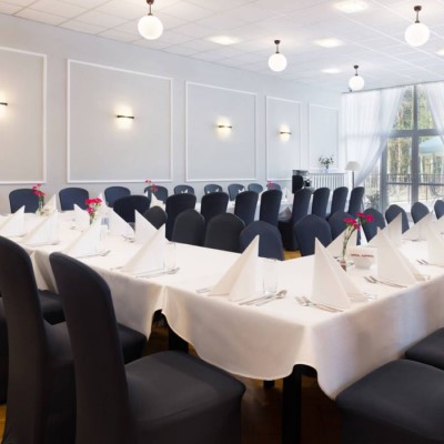 конференц-орталығы демалыс орны Польшадағы демалыс орны Надарзин Варшава